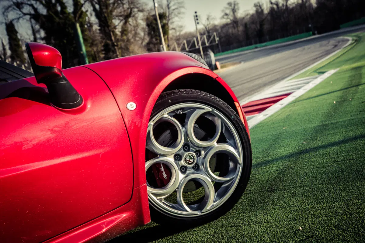 Le auto del Milione: Alfa Romeo 4C (10)