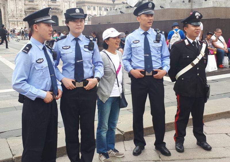 Poliziotti cinesi a Roma, Milano, Venezia e Prato