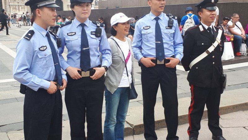 Poliziotti cinesi a Roma, Milano, Venezia e Prato