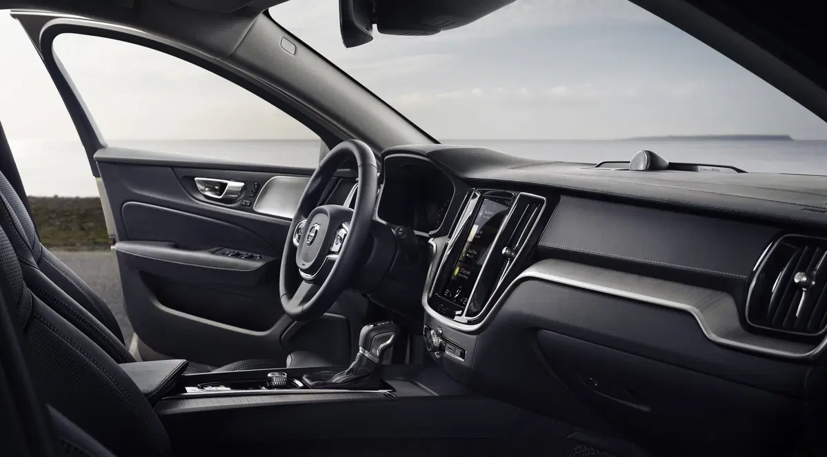 Volvo V60 2018 | tanta sicurezza al servizio della famiglia [Video] (27)