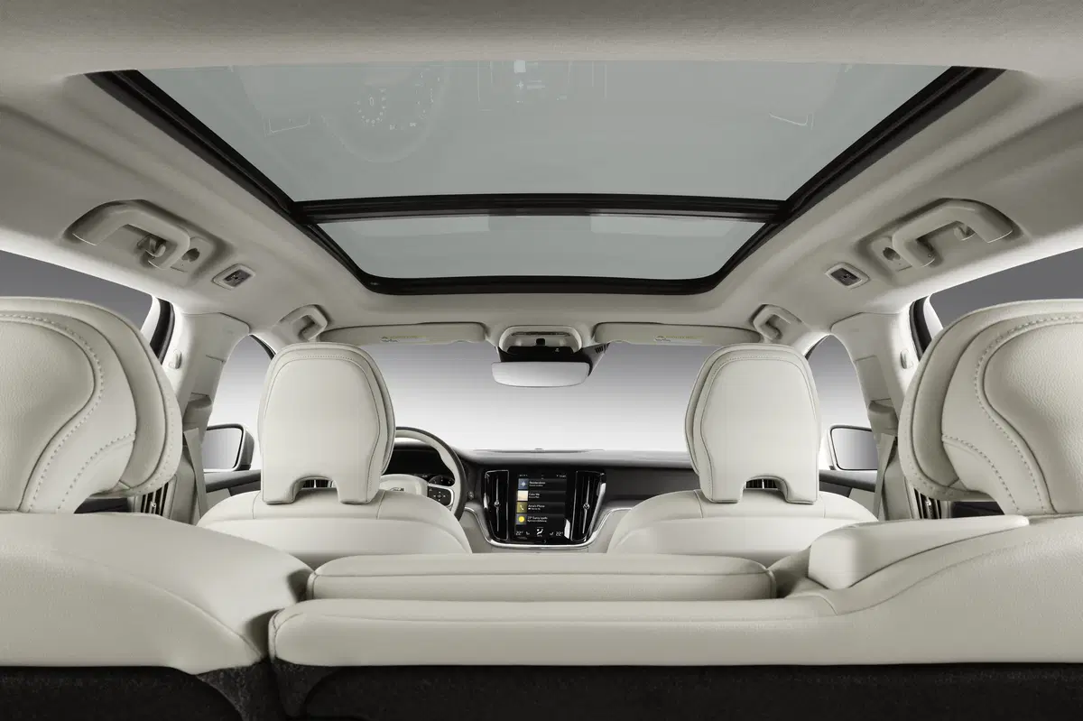 Volvo V60 2018 | tanta sicurezza al servizio della famiglia [Video] (50)