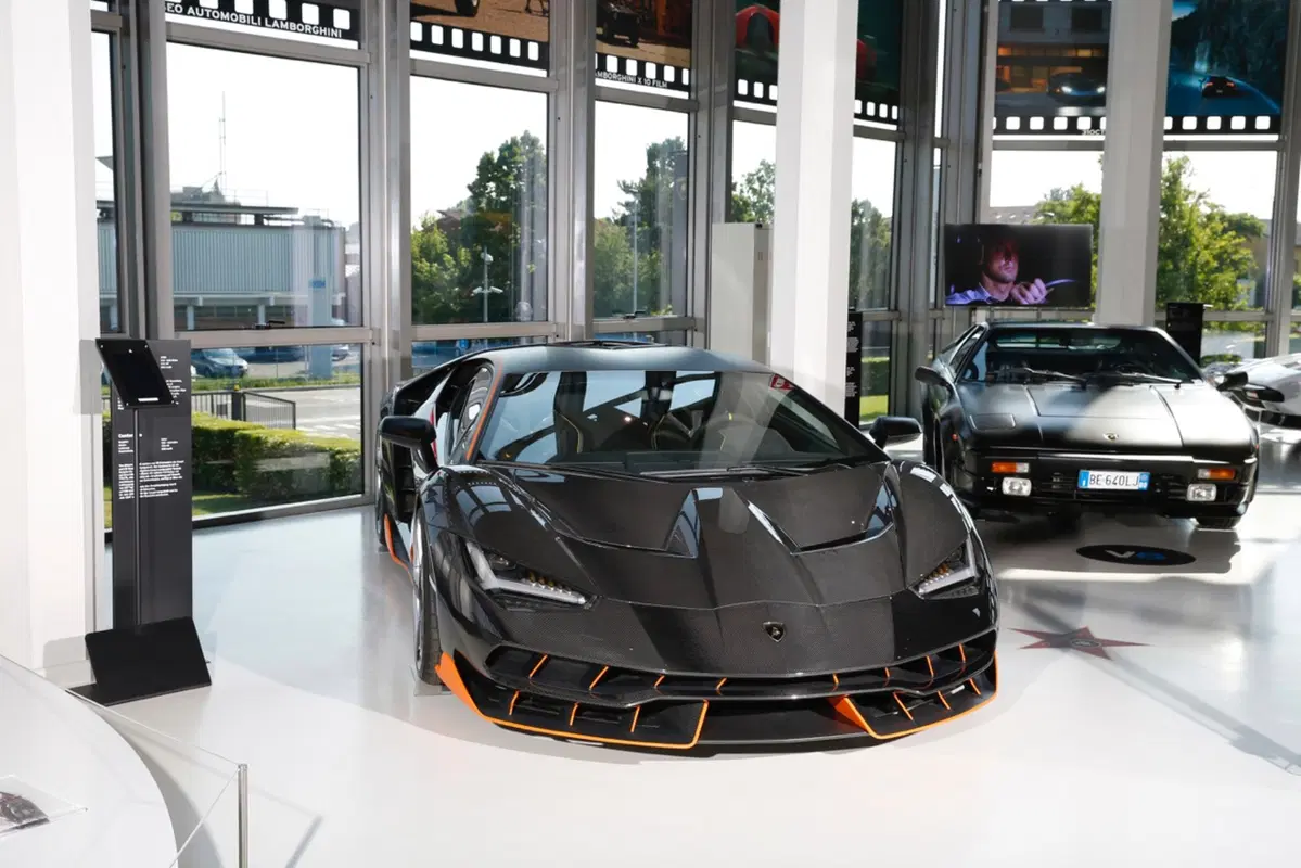 Museo Lamborghini: a Sant’Agata con Film Emotions tutte le star del Toro nel cinema (10)