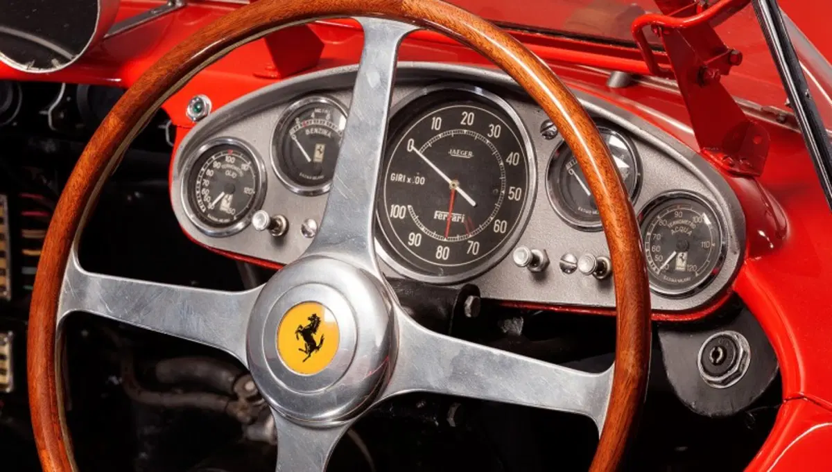 Ferrari 335 S: la più costosa di sempre (in euro) (5)