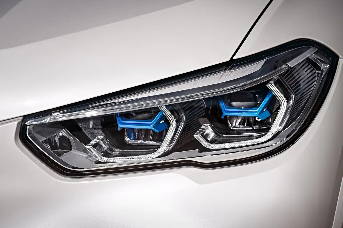 BMW X5: video, foto e dati della 4^ generazione del SUV di Monaco (8)