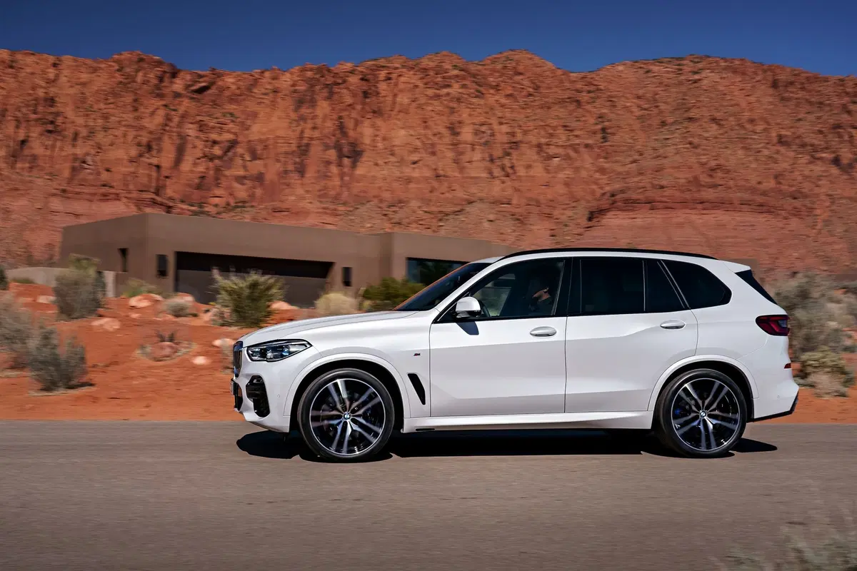 BMW X5: video, foto e dati della 4^ generazione del SUV di Monaco (7)