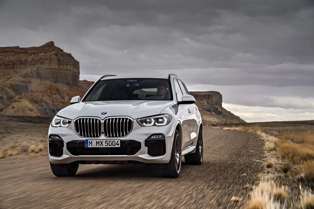 BMW X5: video, foto e dati della 4^ generazione del SUV di Monaco (9)