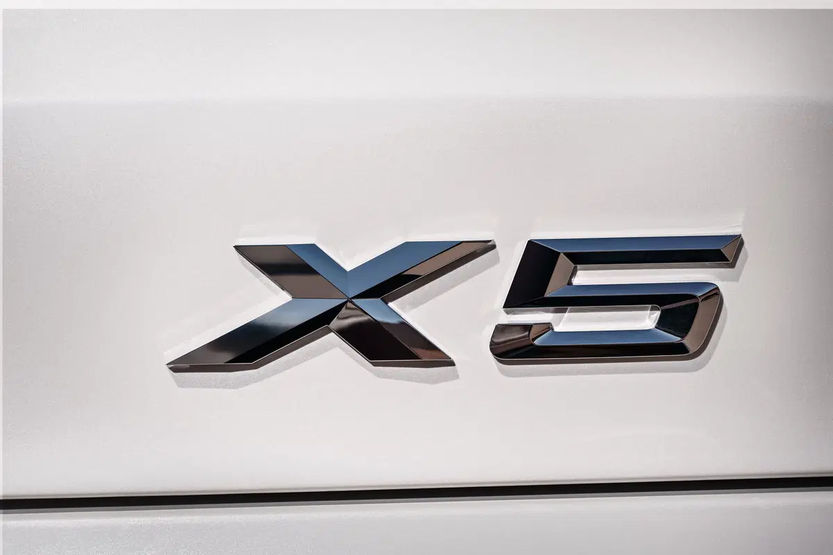 BMW X5: video, foto e dati della 4^ generazione del SUV di Monaco (10)