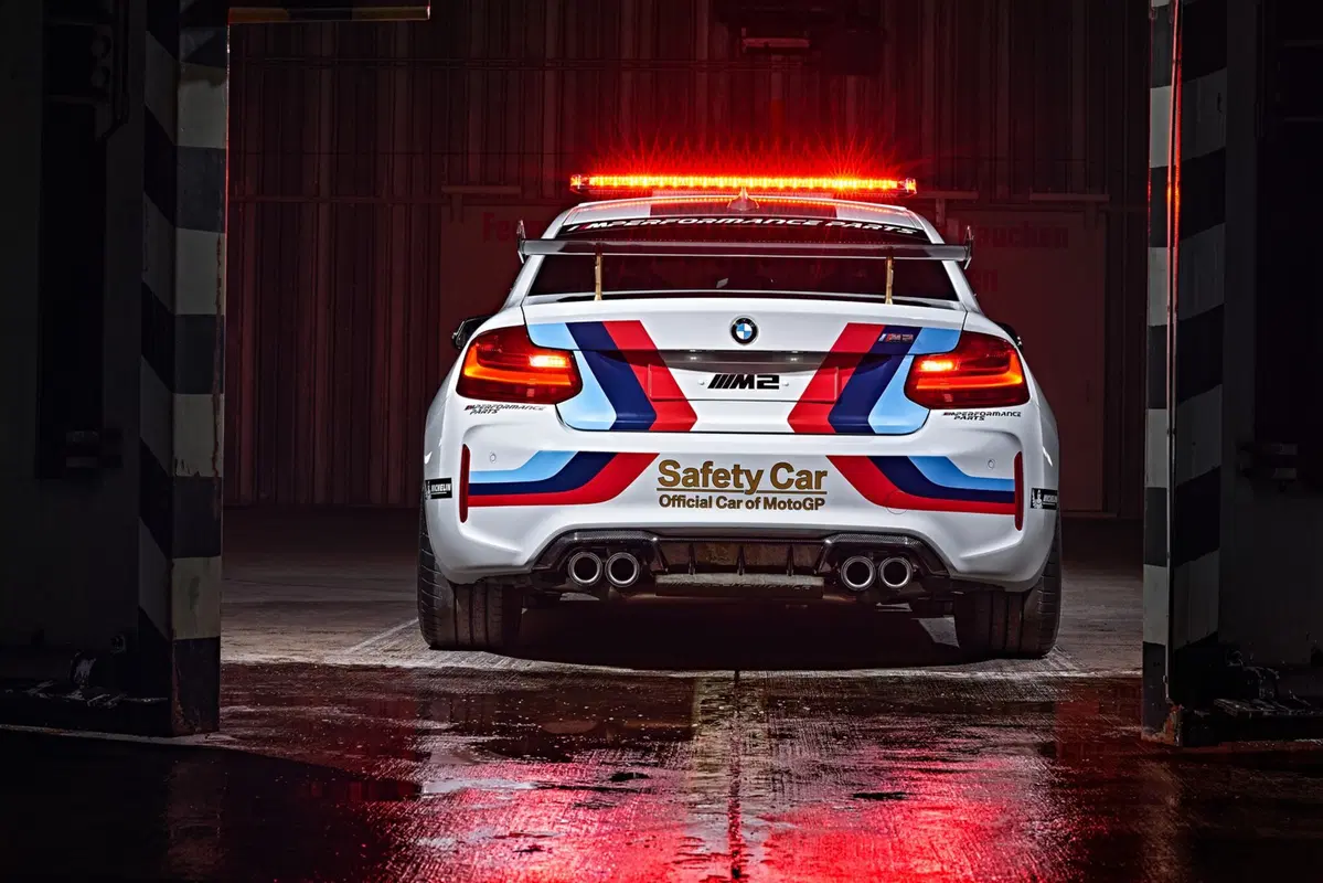 BMW M2, la nuova Safety-car della MotoGP (30)