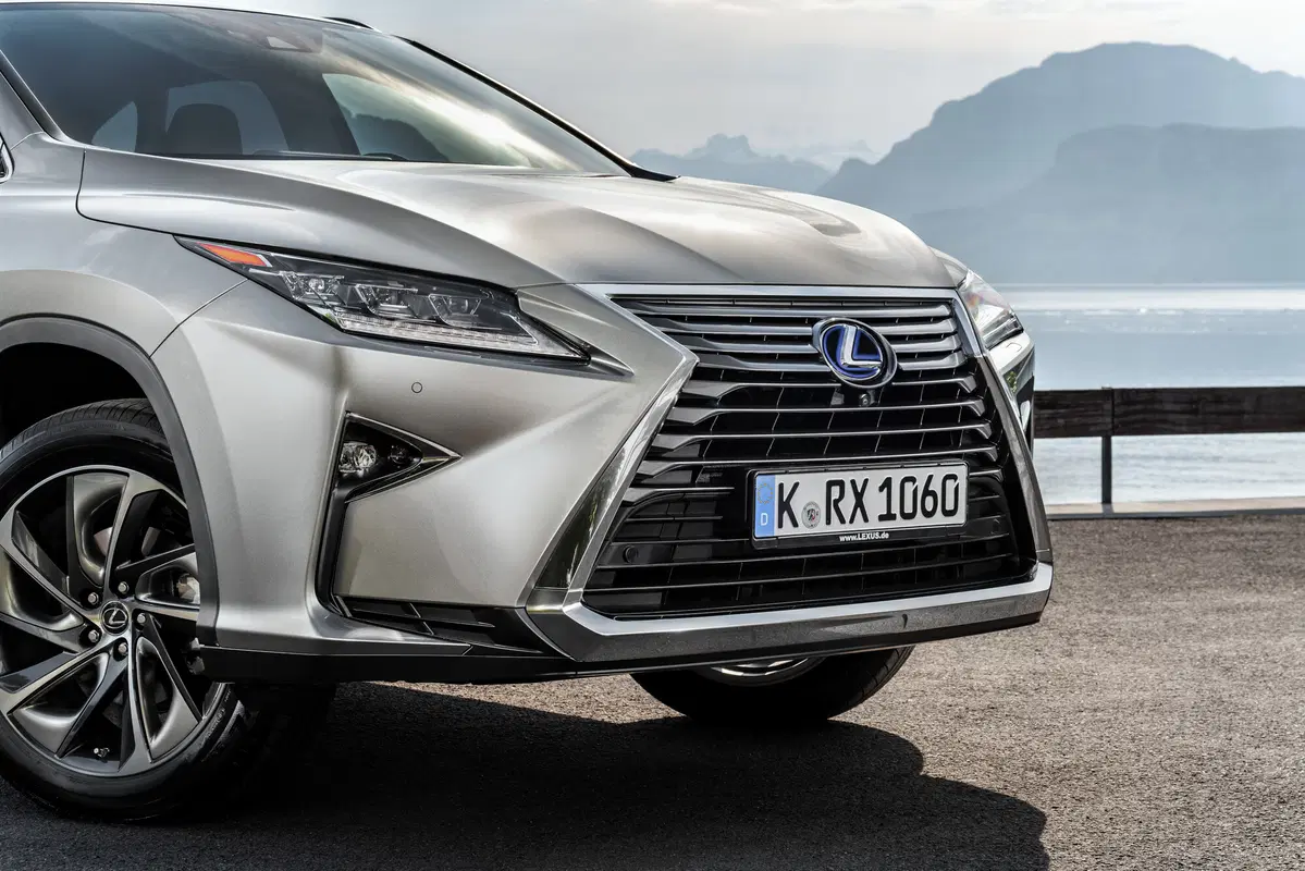 Lexus RX L, il SUV giapponese diventa a 7 posti [Video] (6)