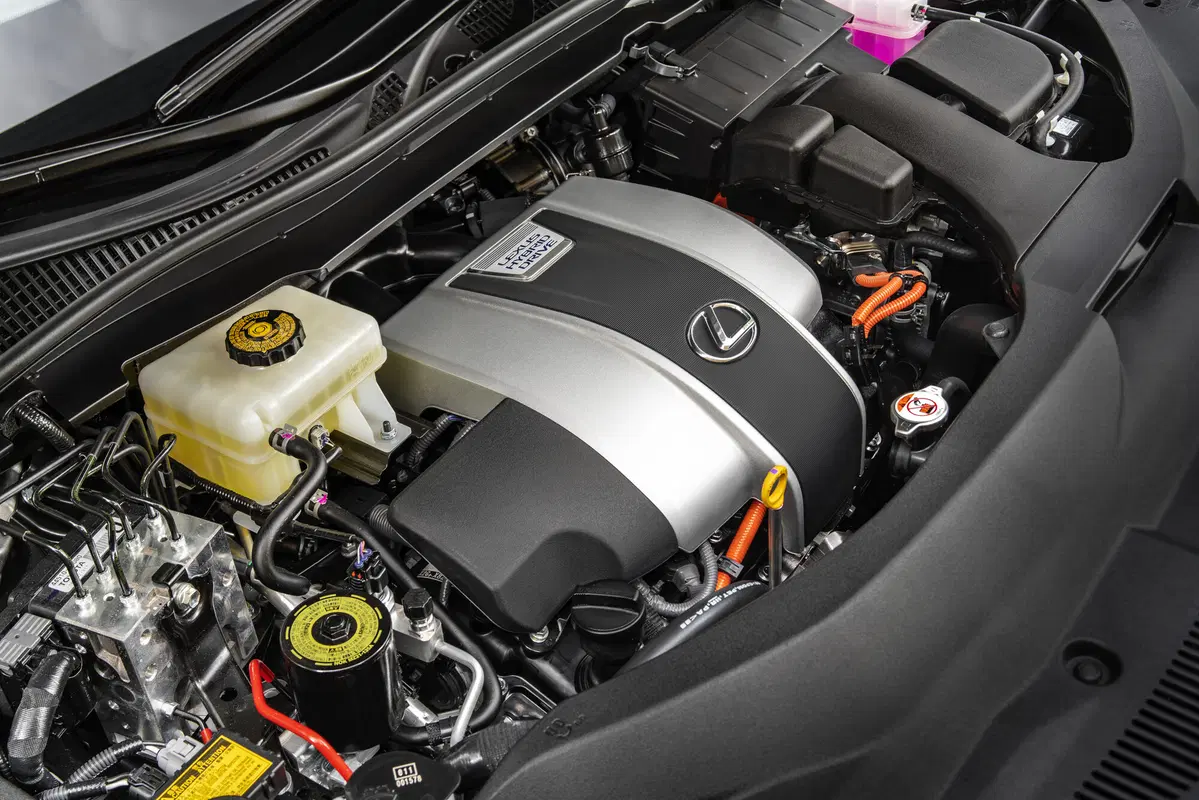 Lexus RX L, il SUV giapponese diventa a 7 posti [Video] (4)