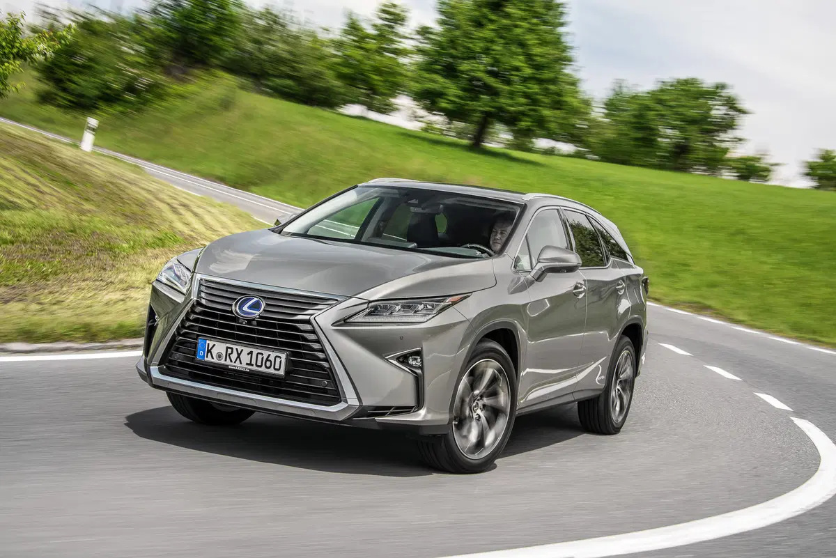 Lexus RX L, il SUV giapponese diventa a 7 posti [Video] (4)