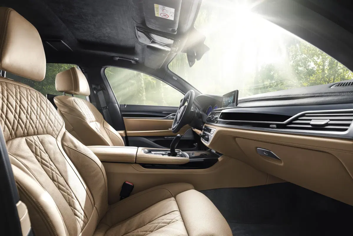 Alpina B7 xDrive, la Serie 7 alla massima potenza (14)