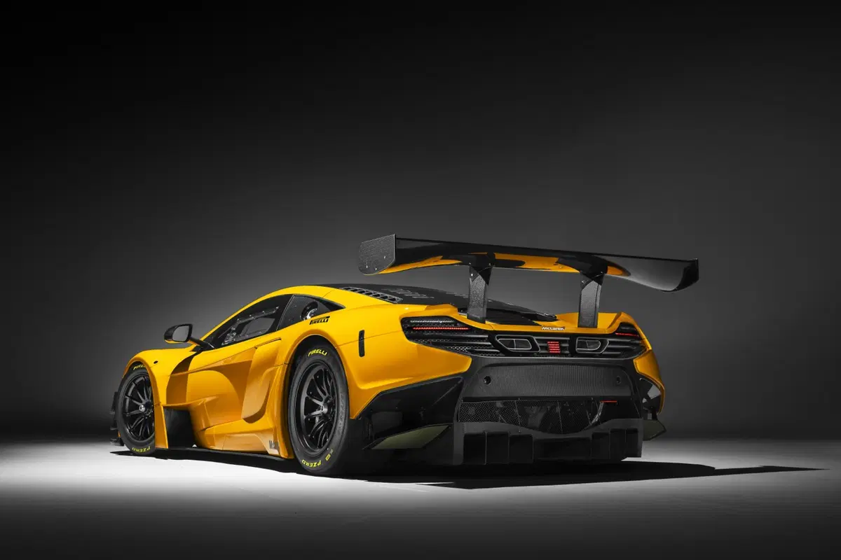 McLaren 650S GT3, a Ginevra la versione 2016 (6)