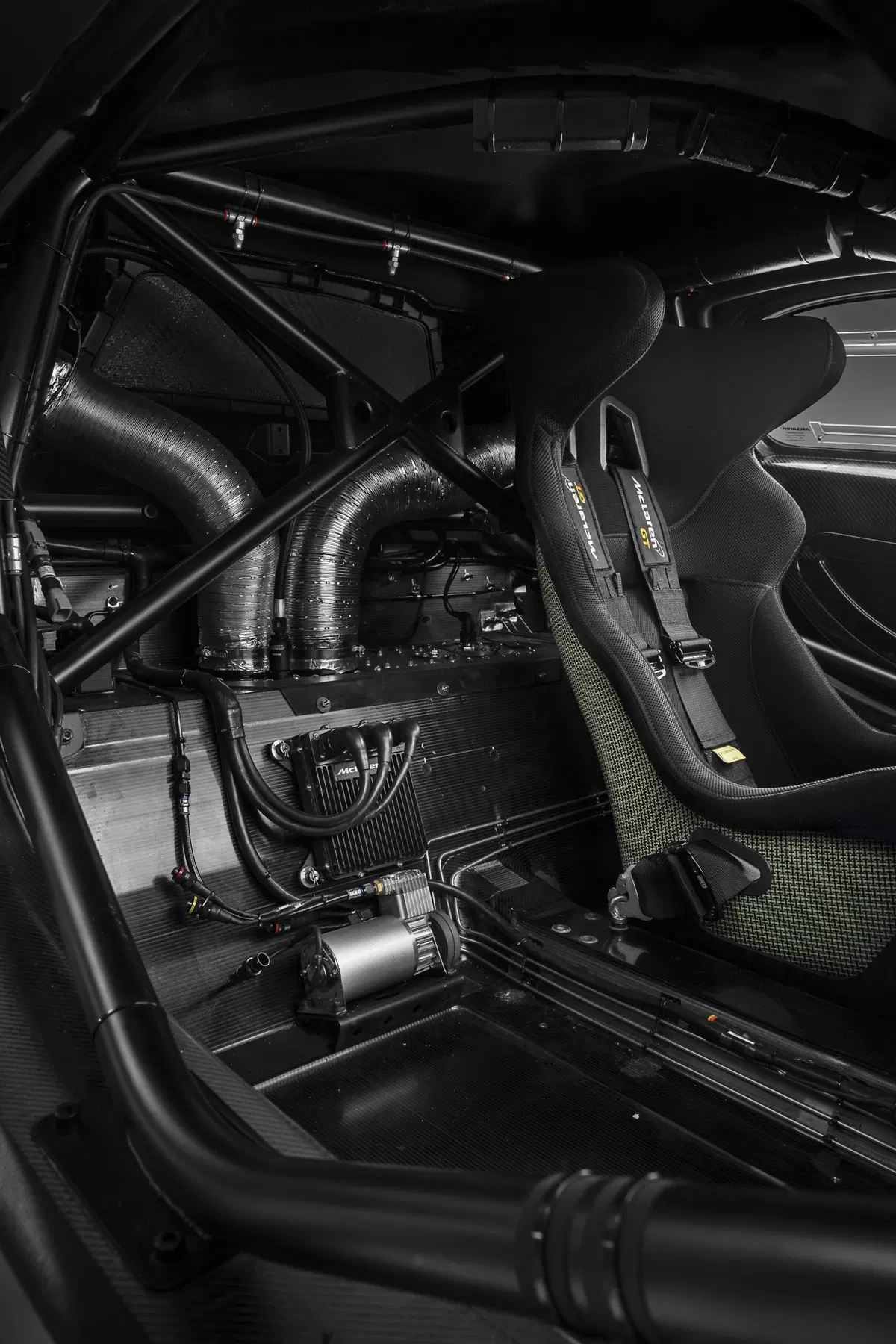 McLaren 650S GT3, a Ginevra la versione 2016 (8)