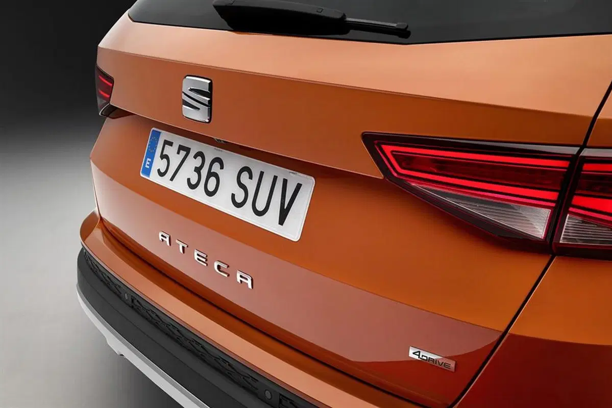 Seat Ateca, prime immagini e info del SUV spagnolo (10)