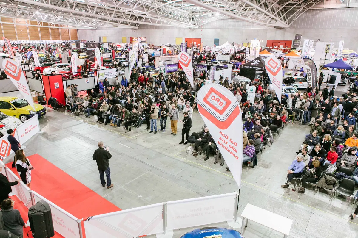 Automotoretrò 2016, torna in scena la passione: questo weekend tutti a Torino (12)