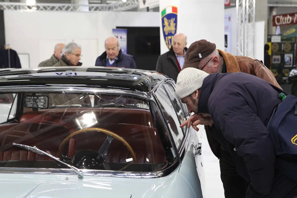 Automotoretrò 2016, torna in scena la passione: questo weekend tutti a Torino (15)