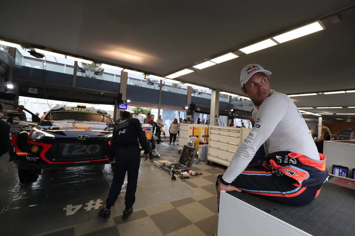 WRC18 Italia Sardegna. Latvala Shakedown, Ogier Ittiri Show. Partiti! (9)