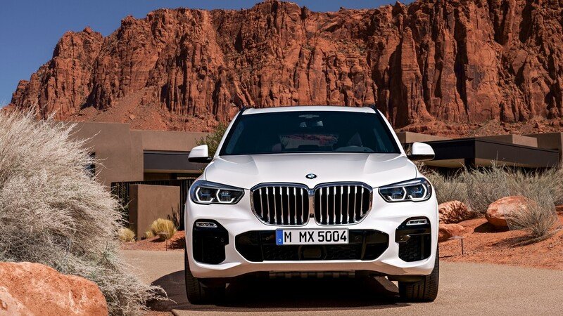 BMW X5, i prezzi: si parte da 72.900 euro