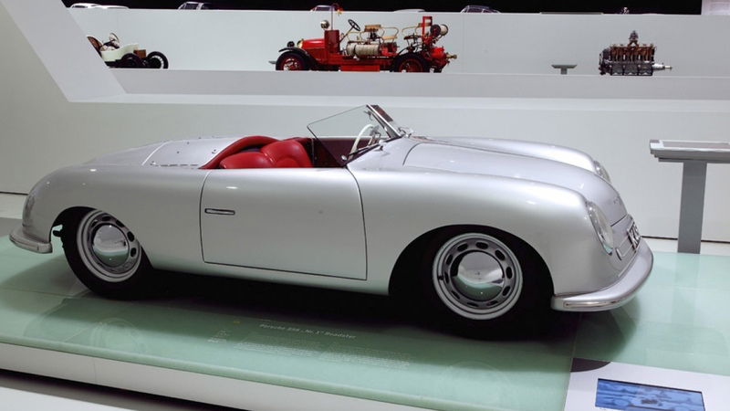 Porsche, la 1^ vettura prodotta esposta alla mostra del 70&deg; anniversario