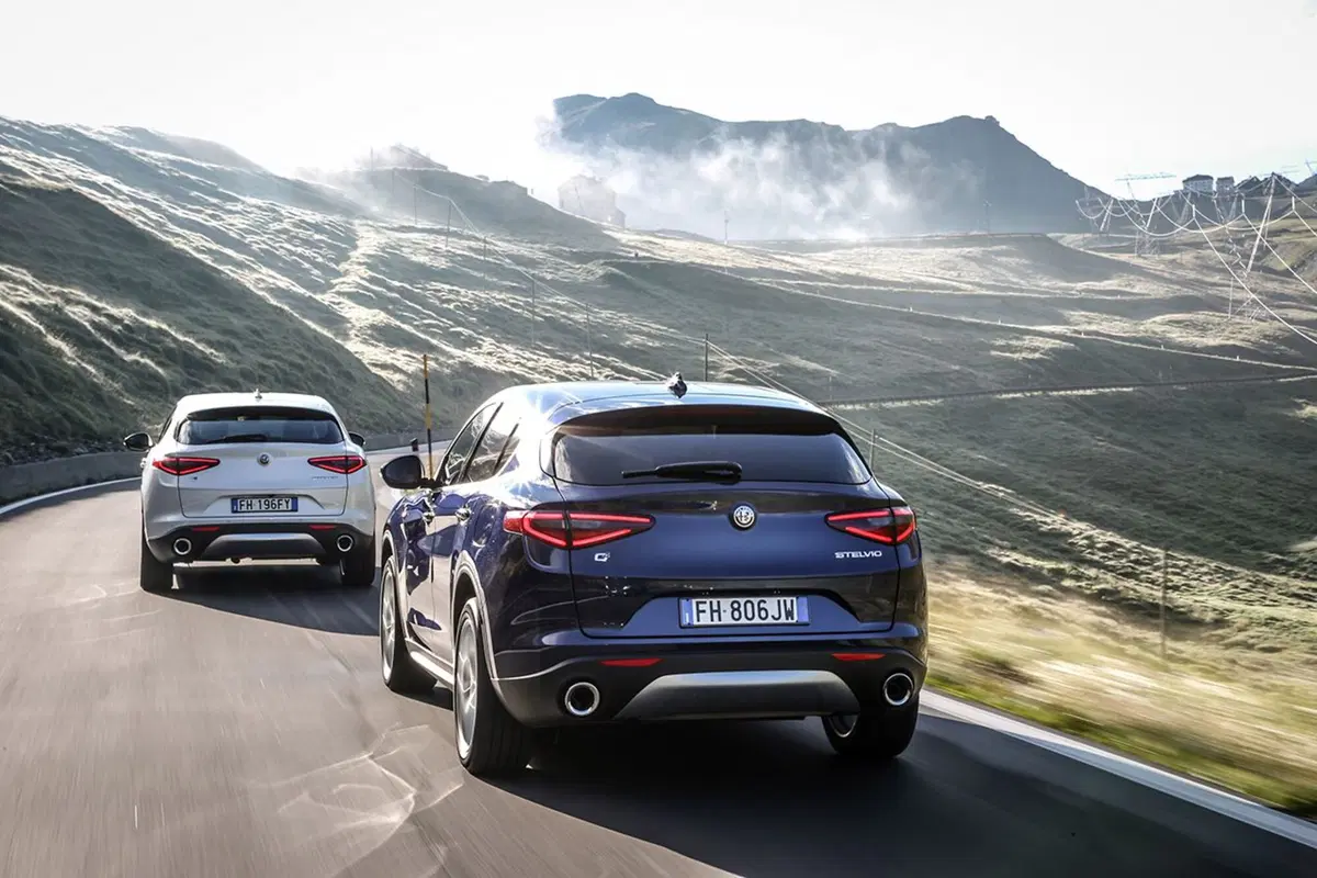 Alfa Romeo Stelvio, ecco i prezzi aggiornati del SUV milanese (7)