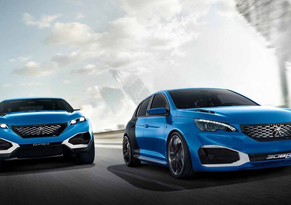 RCZ R e Quartz concept, con cui Peugeot ha annunciato il suo primo ibrido a benzina, atteso per i prossimi anni