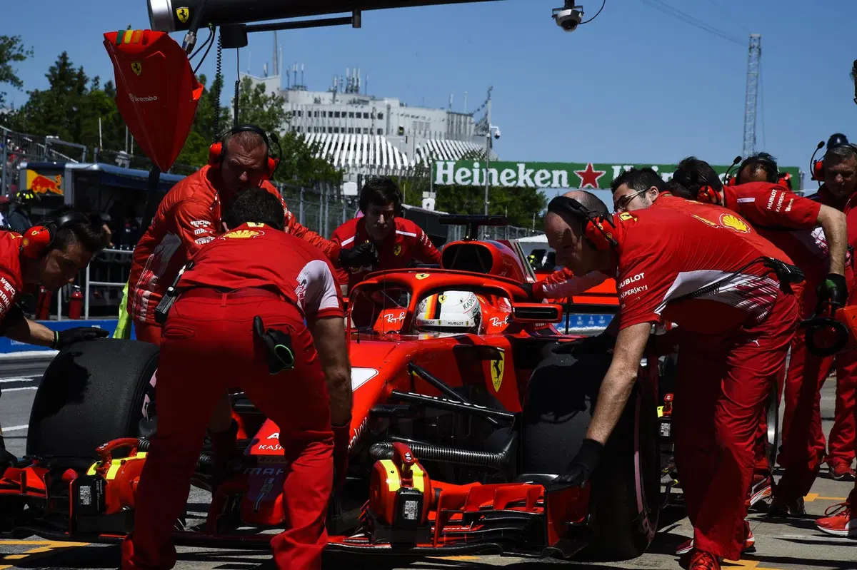 F1, GP Canada 2018: pole per Vettel (35)