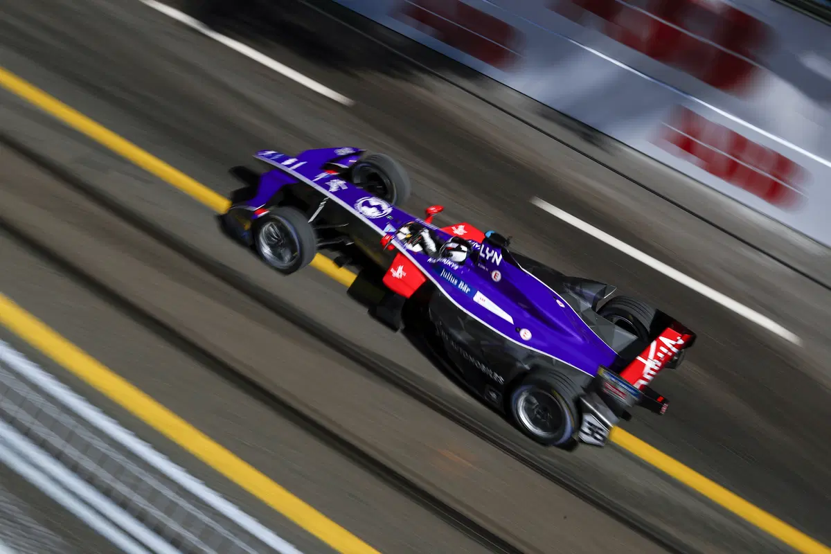 Formula E, ePrix di Zurigo: pole per Evans (9)
