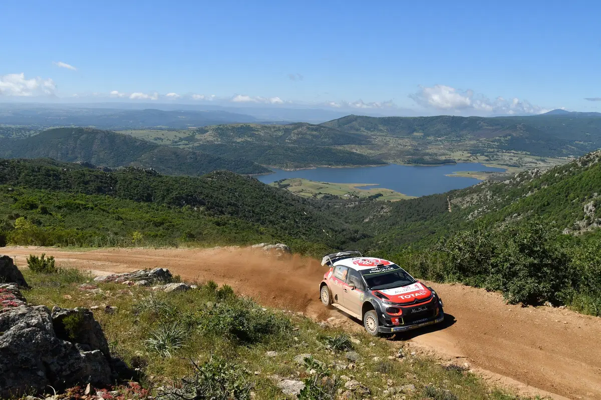 WRC18 Italia Sardegna. Neuville e Hyundai verso l’Infinito e oltre! (3)