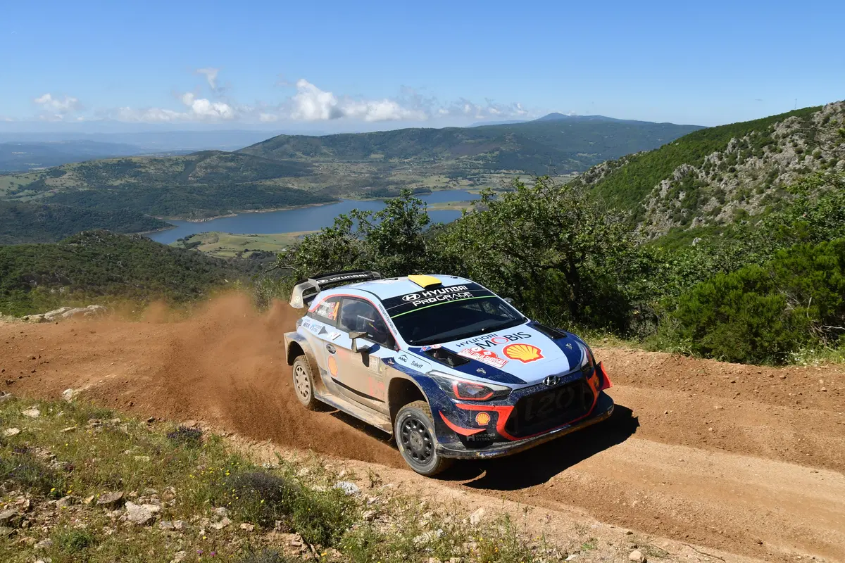 WRC18 Italia Sardegna. Neuville e Hyundai verso l’Infinito e oltre! (17)