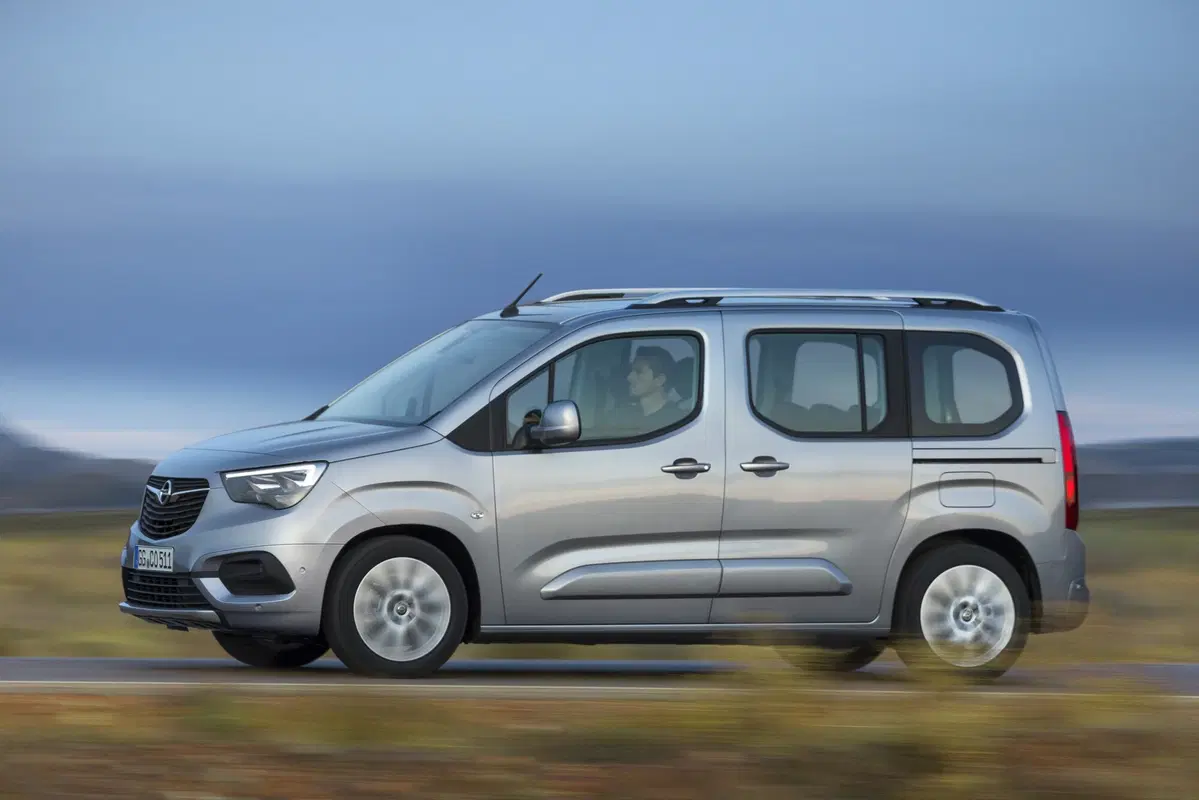 Opel Combo Life: ora disponibile in Italia, ecco i prezzi (5)