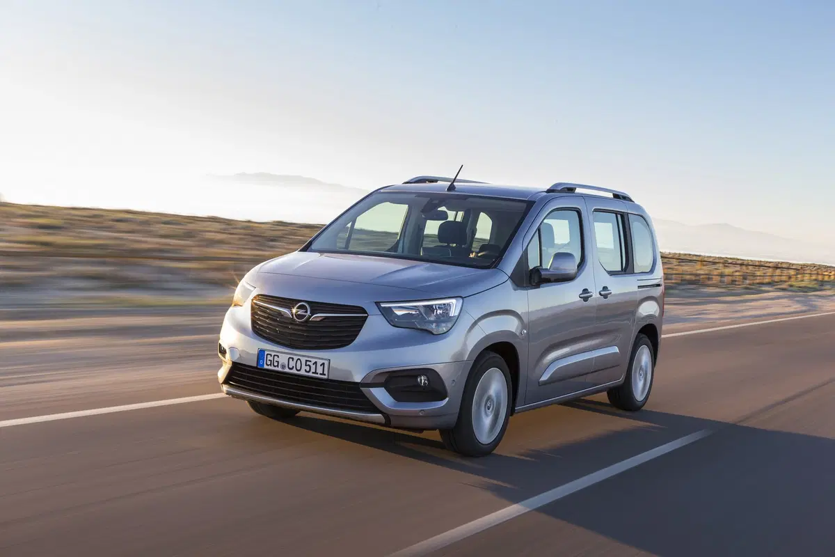 Opel Combo Life: ora disponibile in Italia, ecco i prezzi (7)