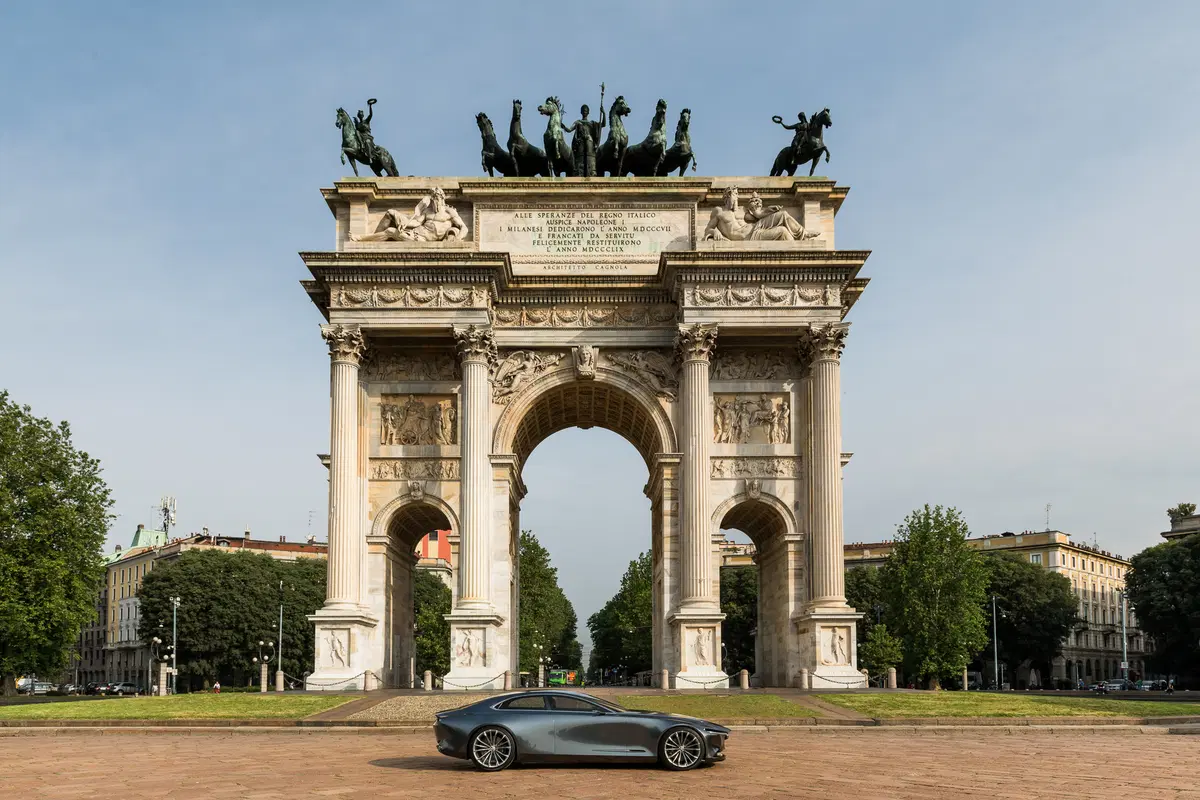 Mazda Vision Coupé a Milano, con il nuovo stile artistico della Casa giapponese [video] (4)