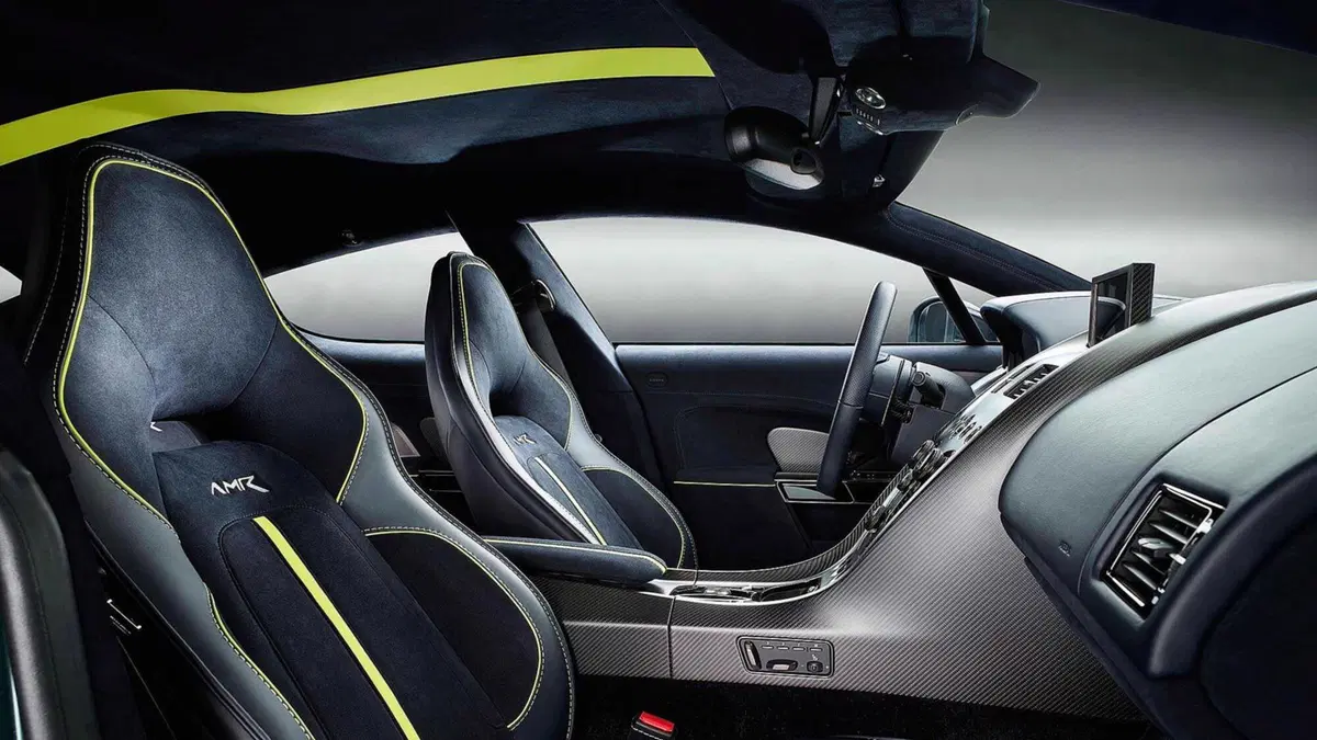 Aston Martin Rapide AMR, la serie limitata da 600 CV (3)