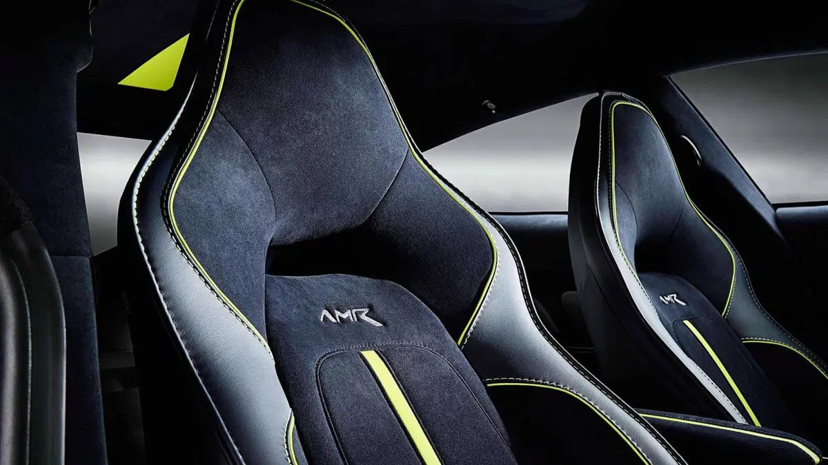 Aston Martin Rapide AMR, la serie limitata da 600 CV (4)