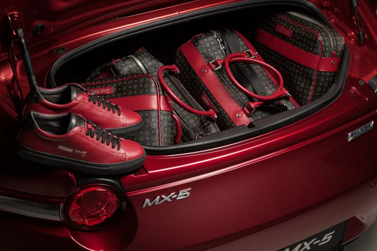 Mazda MX-5 Limited Edition Pollini Heritage (4)