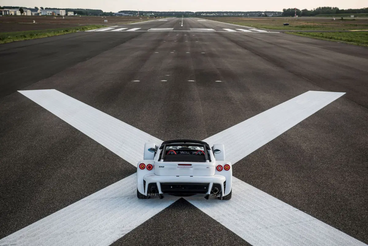 Donkervoort D8 GTO-40, la “Seven” olandese più estrema (2)