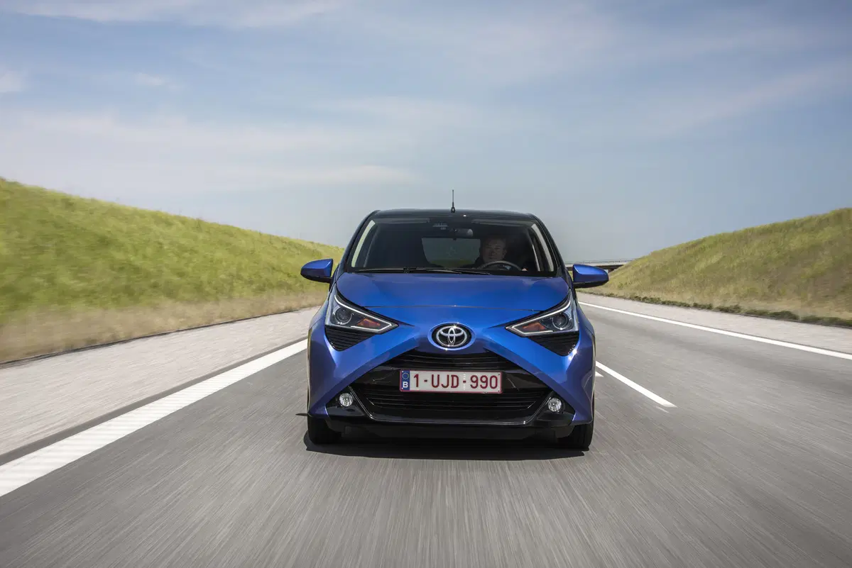 Toyota Aygo restyling 2018 | la citycar aggiorna il look e il motore