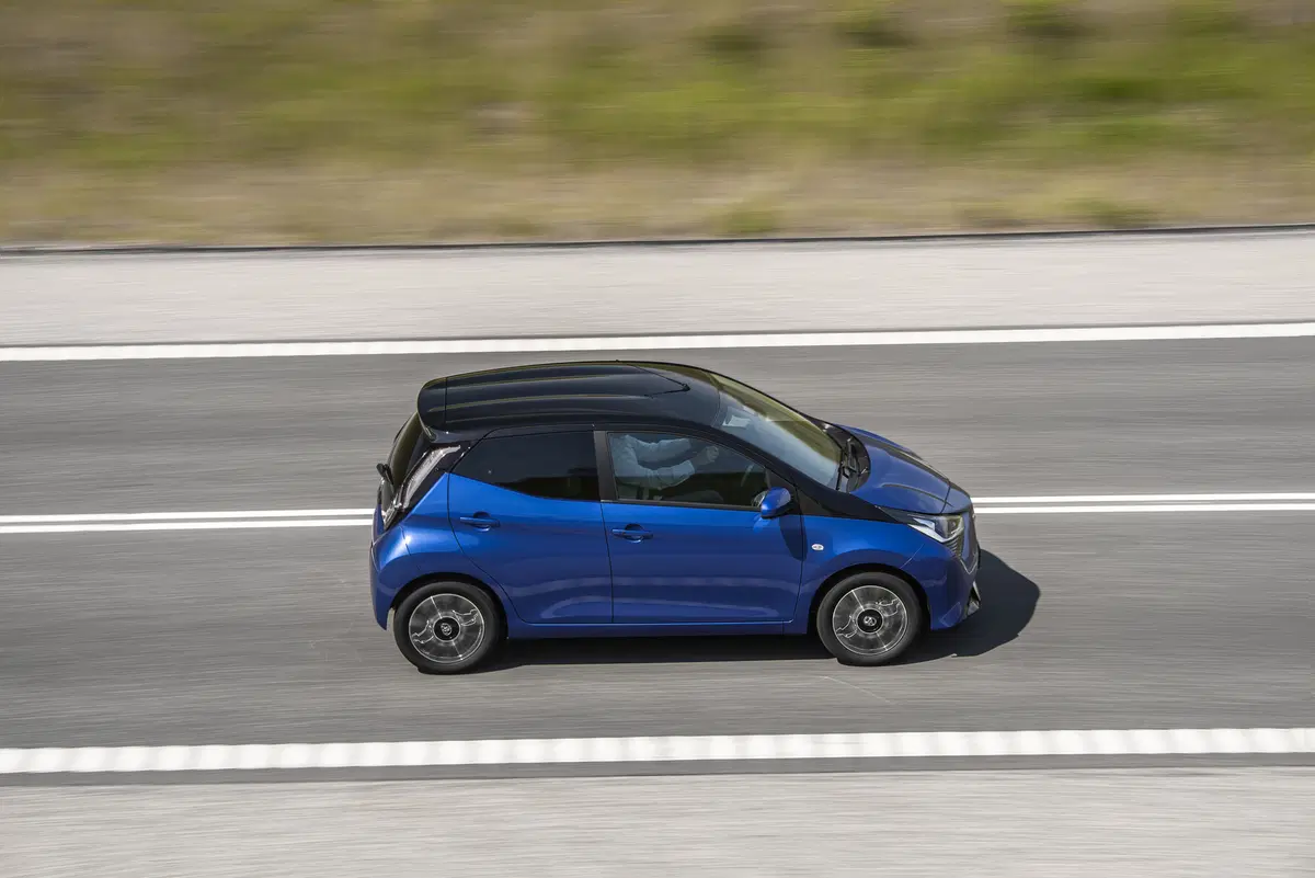 Toyota Aygo restyling 2018 | la citycar aggiorna il look e il motore (3)