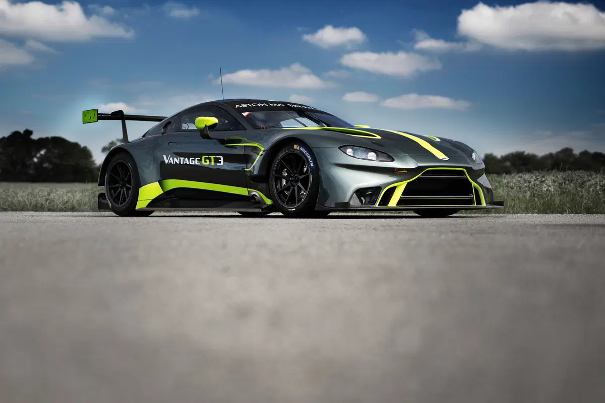 Aston Martin Vantage GT3 e GT4, debutto a Le Mans (3)
