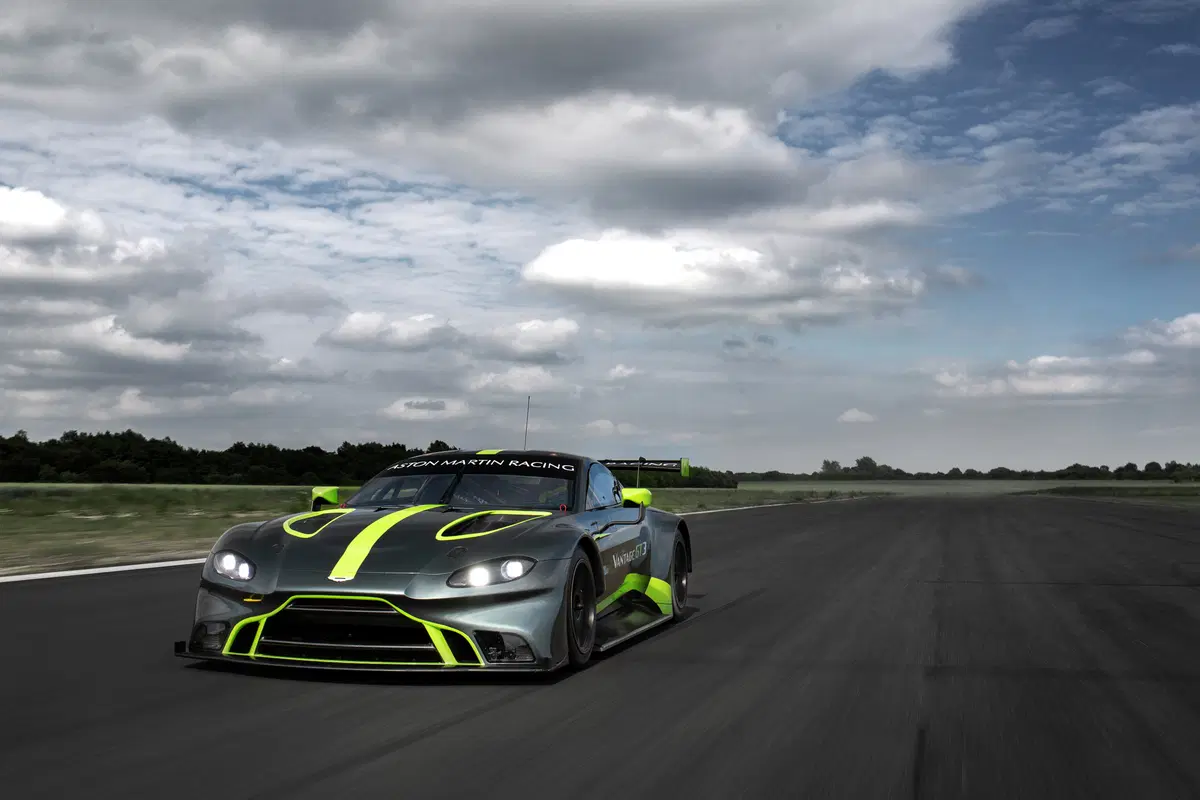 Aston Martin Vantage GT3 e GT4, debutto a Le Mans (6)