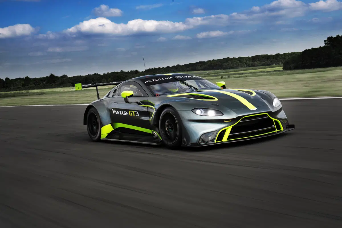Aston Martin Vantage GT3 e GT4, debutto a Le Mans (7)