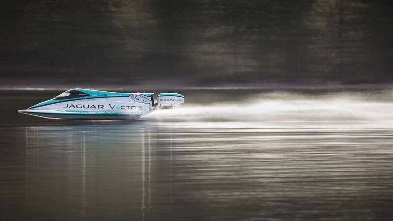 Jaguar: record del mondo di velocit&agrave; per barche elettriche [Video]