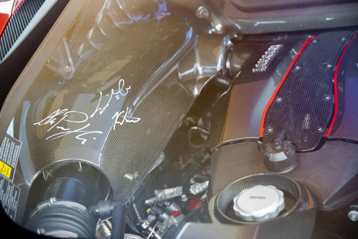 Ferrari 488 Pista “Piloti Ferrari”, dedicata a chi corre (6)