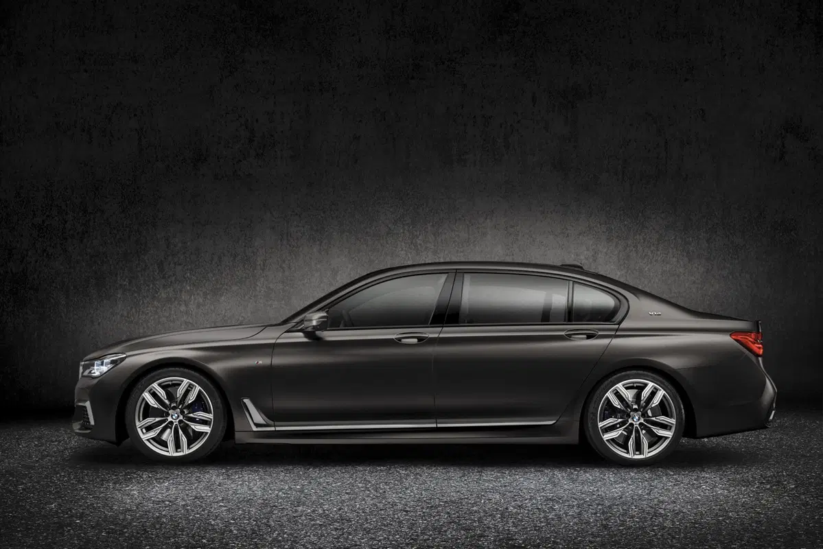 BMW M760i xDrive: per manager veloci (18)