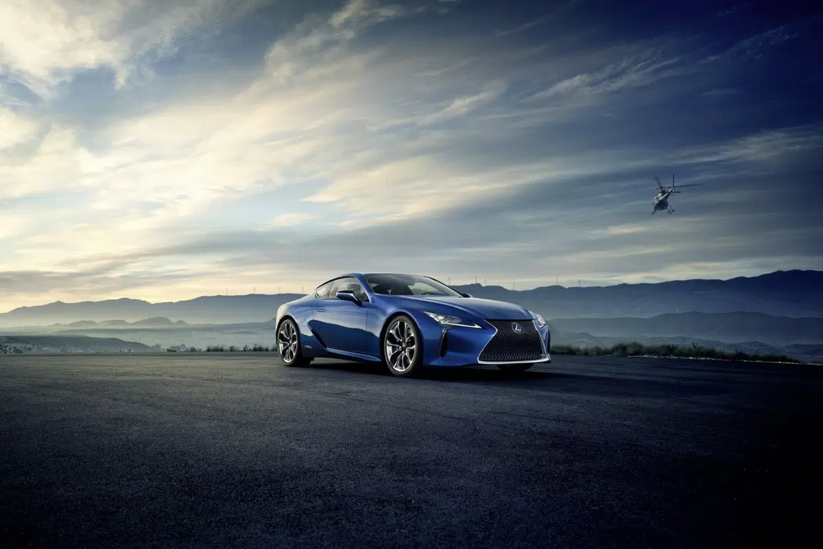 Lexus LC 500h, la coupé ibrida verso Ginevra (3)