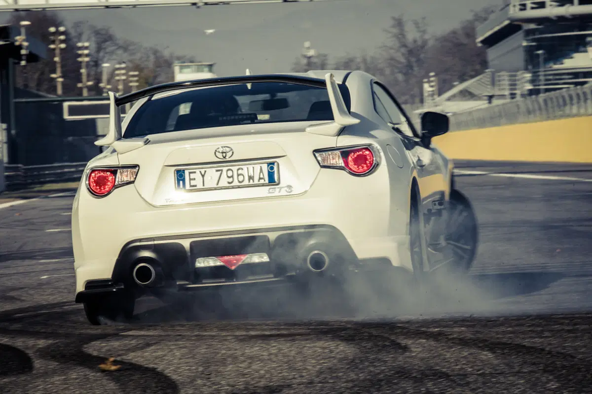 Le auto del Milione: Toyota GT86 (12)