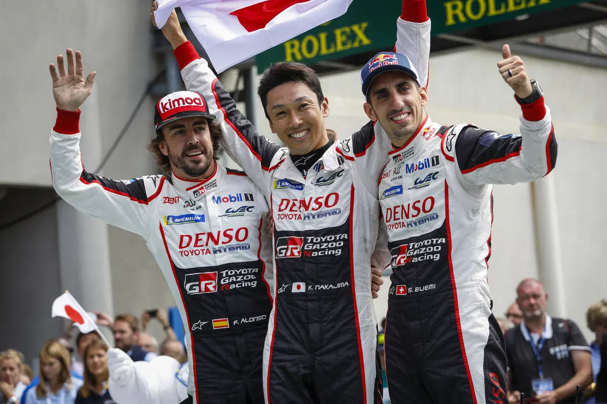 24 Ore di Le Mans, Doppietta Toyota: Alonso Nakajima e Buemi nella storia [video] (5)