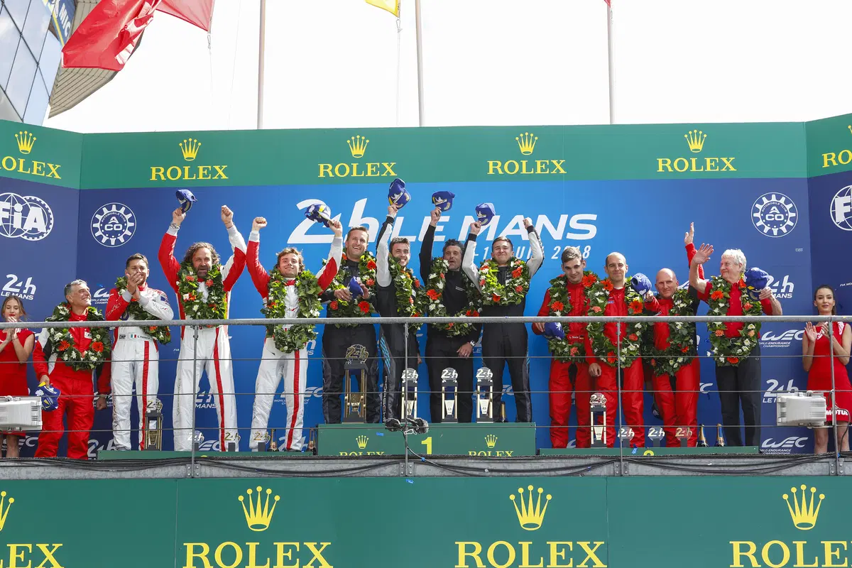 24 Ore di Le Mans, Doppietta Toyota: Alonso Nakajima e Buemi nella storia [video] (11)