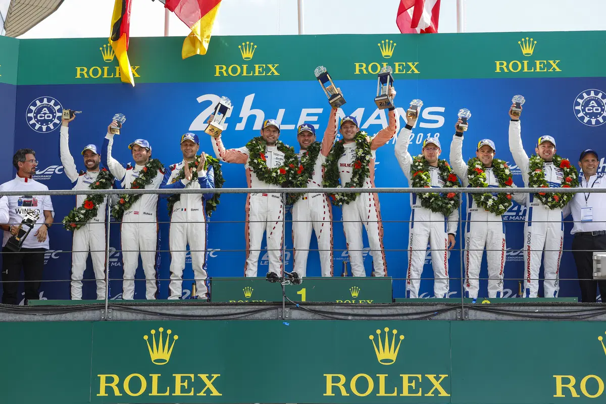 24 Ore di Le Mans, Doppietta Toyota: Alonso Nakajima e Buemi nella storia [video] (19)